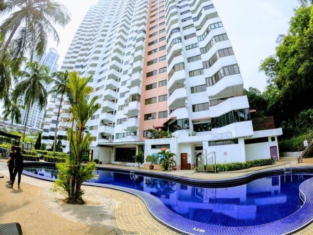 Airbnb At Sri Sayang Batu Ferringhi Beach Экстерьер фото