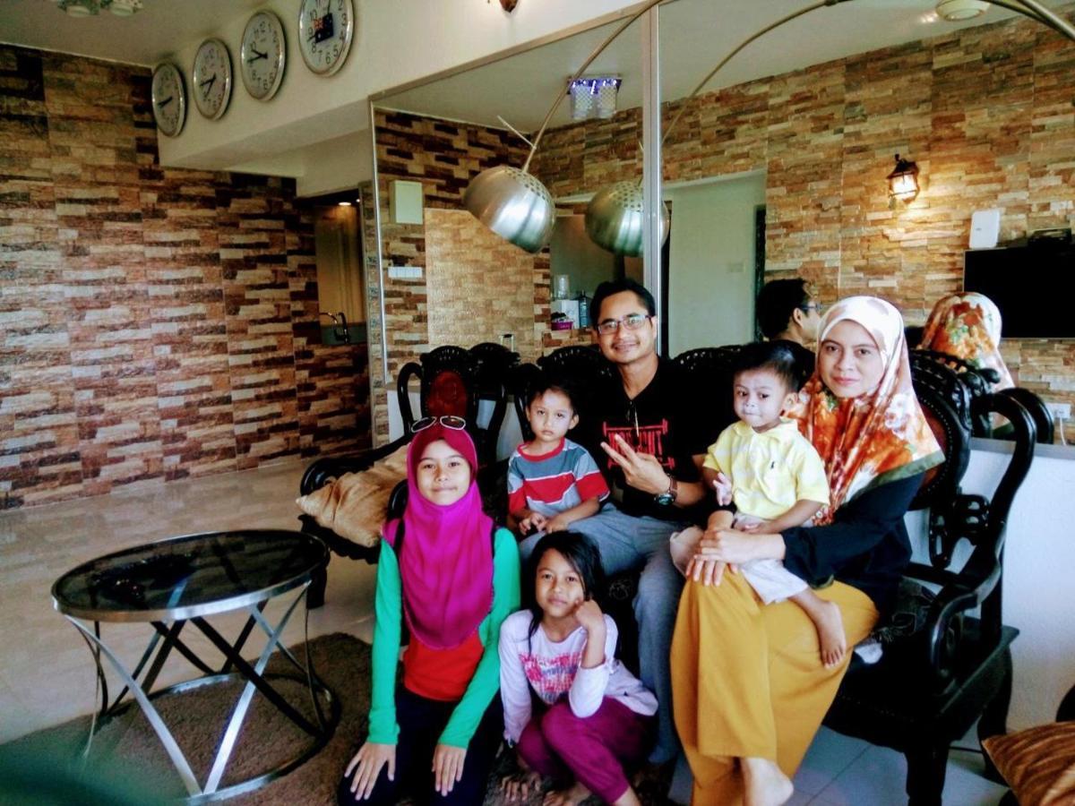 Airbnb At Sri Sayang Batu Ferringhi Beach Экстерьер фото