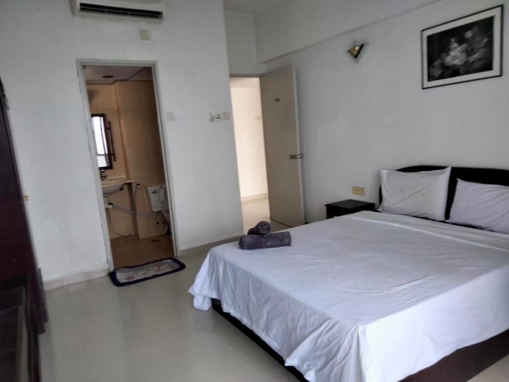 Airbnb At Sri Sayang Batu Ferringhi Beach Экстерьер фото